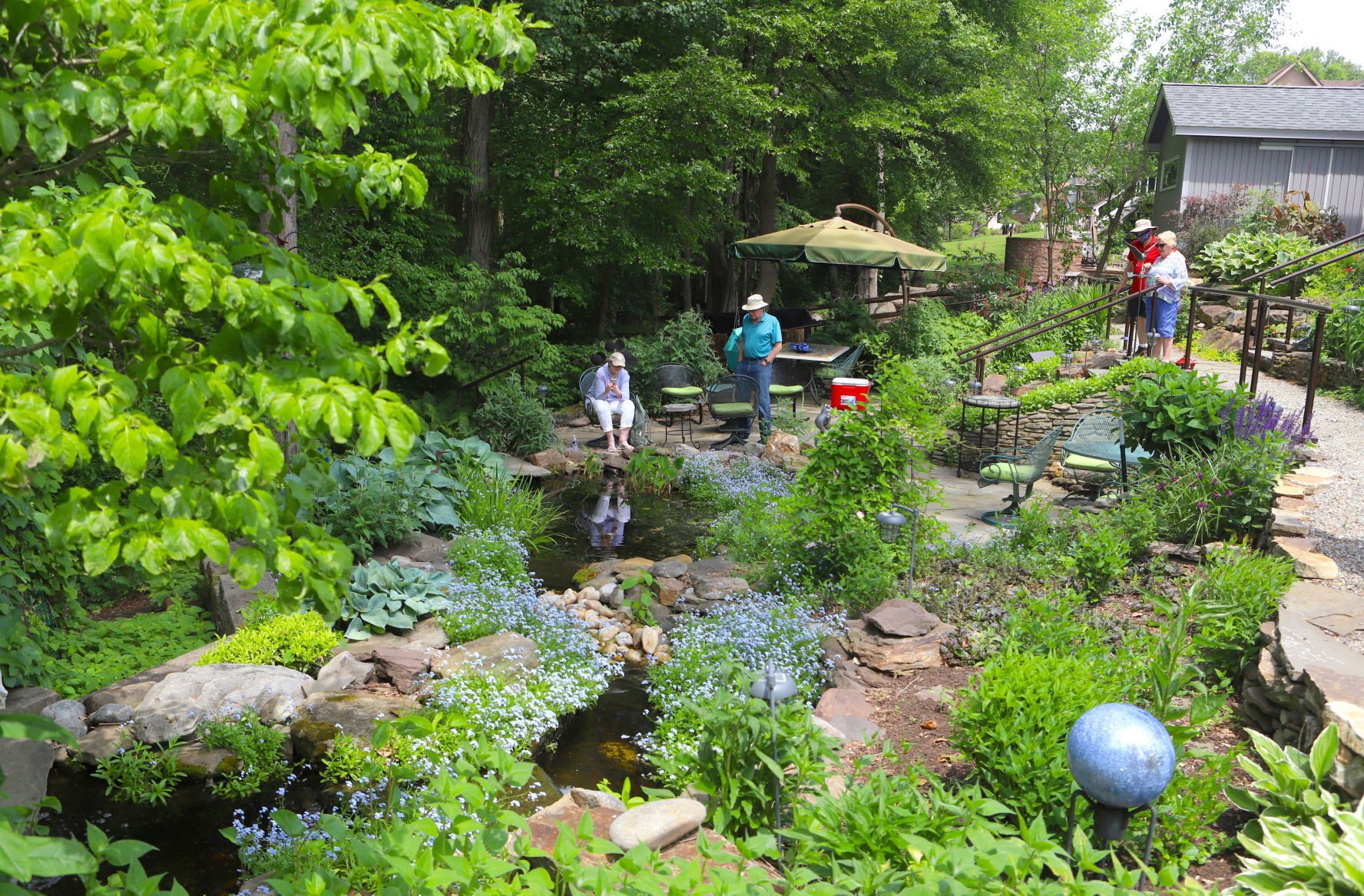 Newark Garden Tour